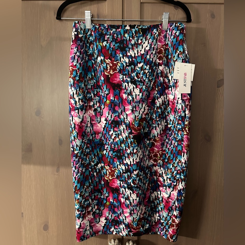 NWT JustFab Pencil Skirt With Slit